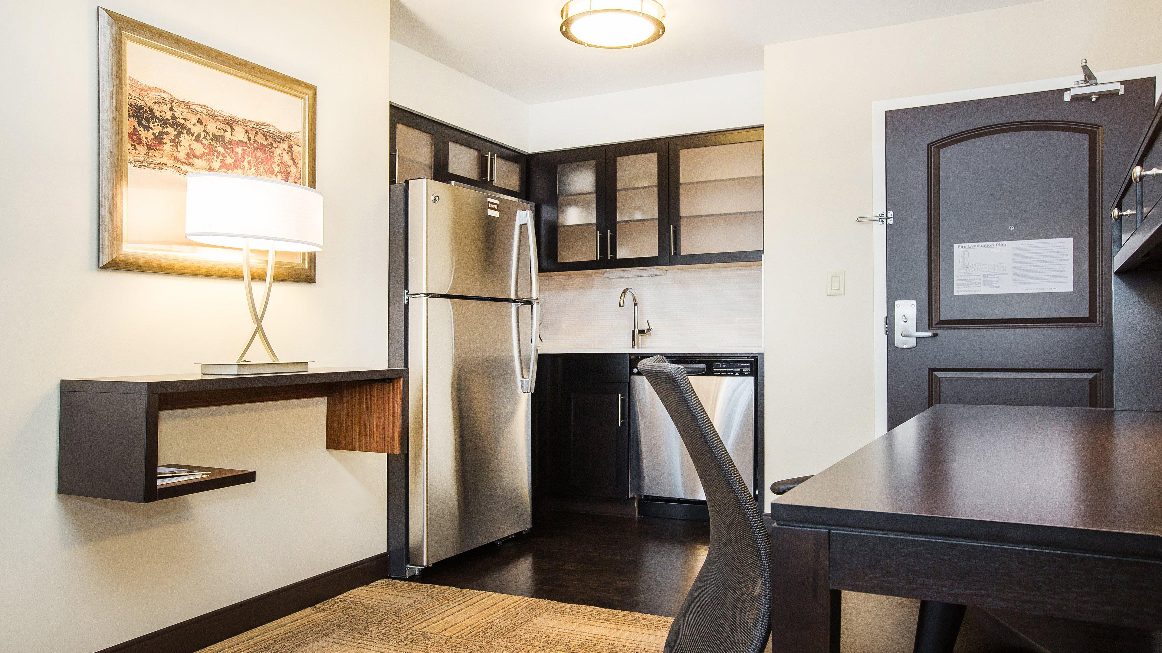 Staybridge Suites West Edmonton By Ihg Екстериор снимка