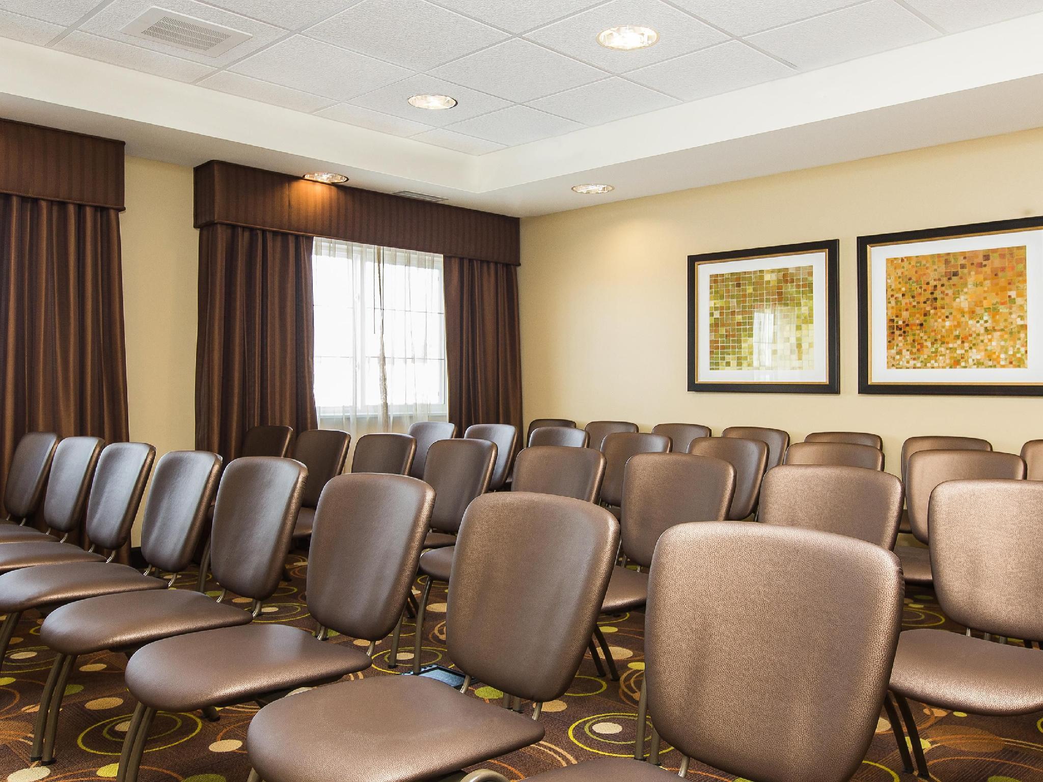 Staybridge Suites West Edmonton By Ihg Екстериор снимка