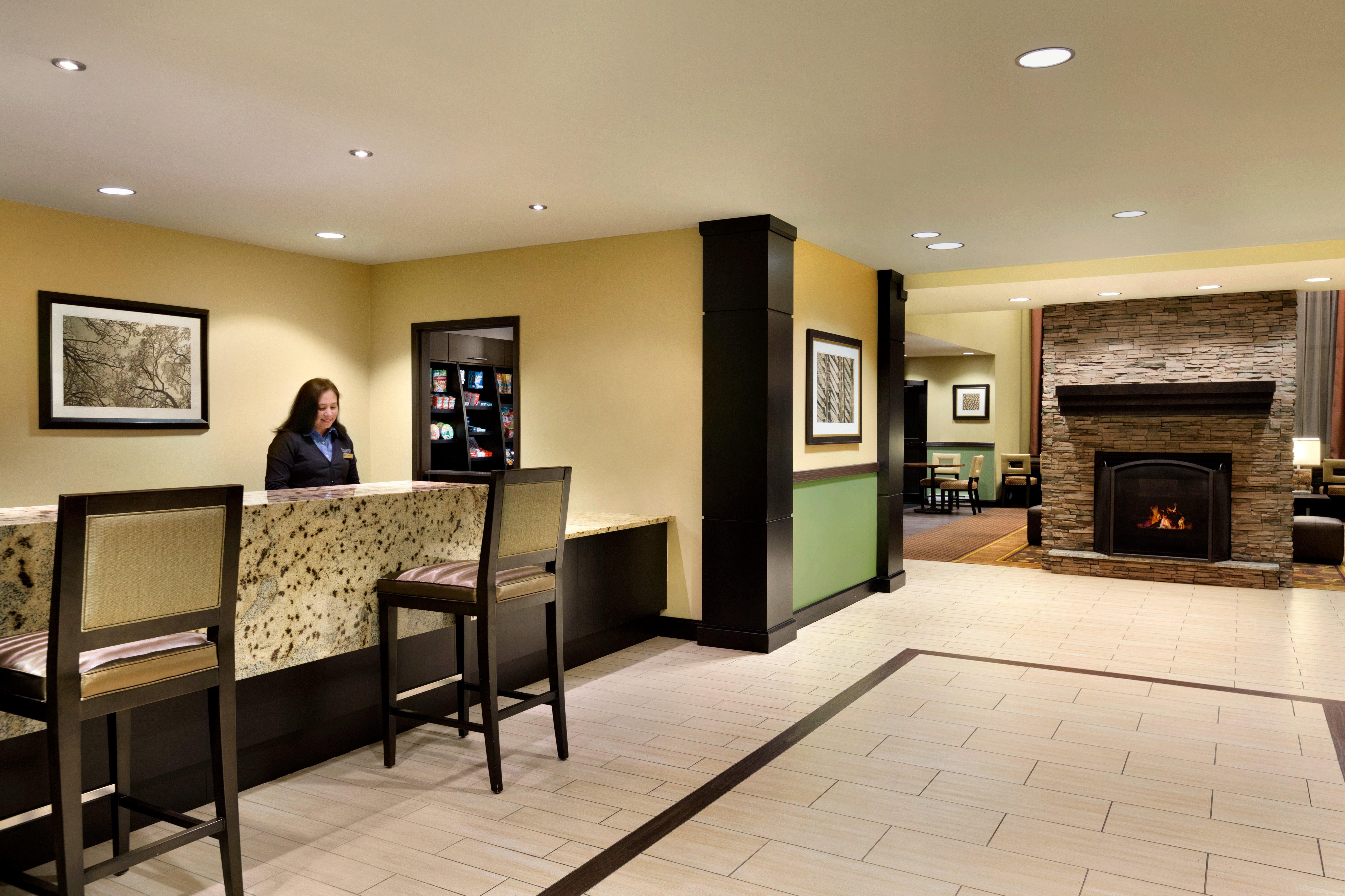 Staybridge Suites West Edmonton By Ihg Екстериор снимка